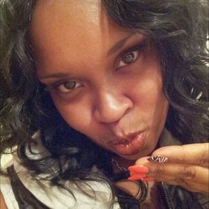 Meet your Posher, Staria